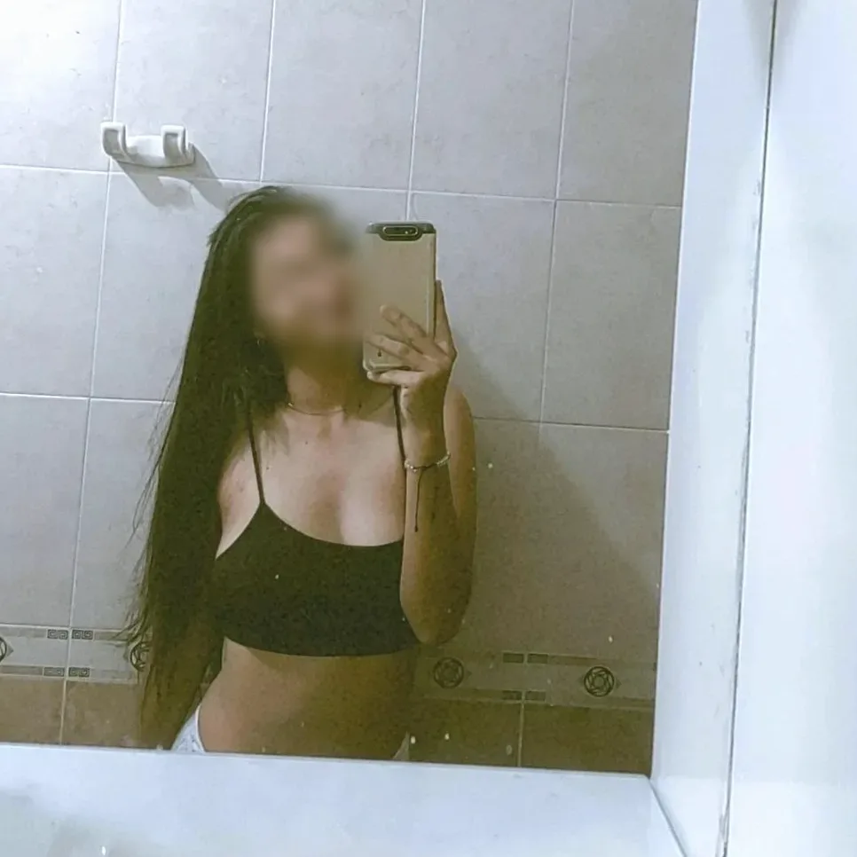 Ariadna, 22 años